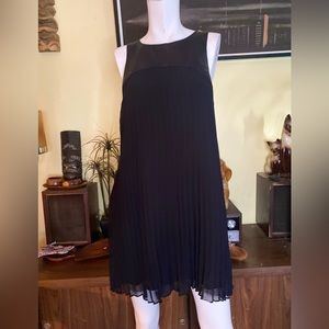 BEBE  black chiffon pleated sleeveless trapeze shift dress leather top mod